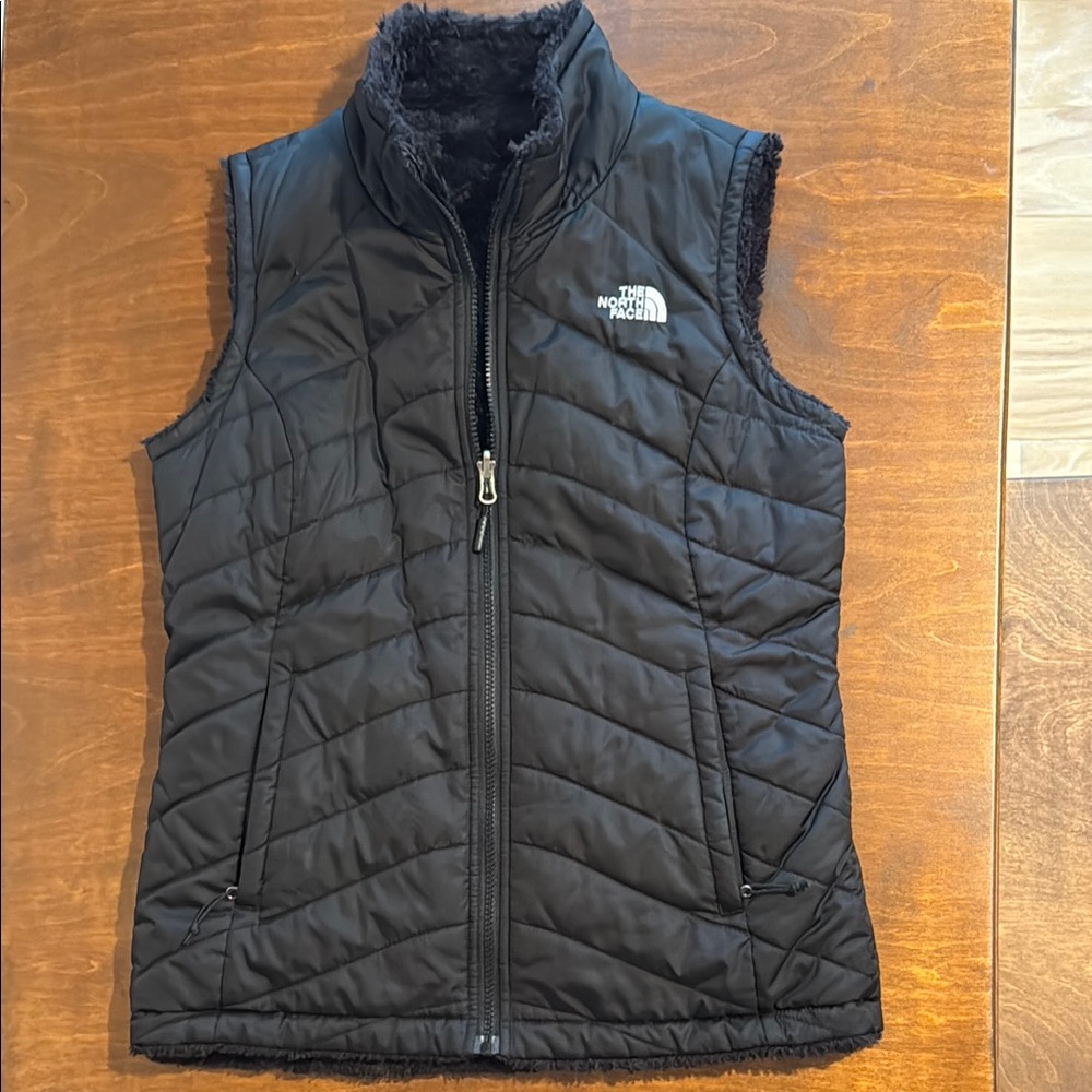 The North Face Women's Black Fleece-Lined Vest (Reversible)